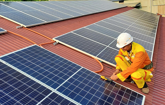 energy-solutions-rooftop-installer